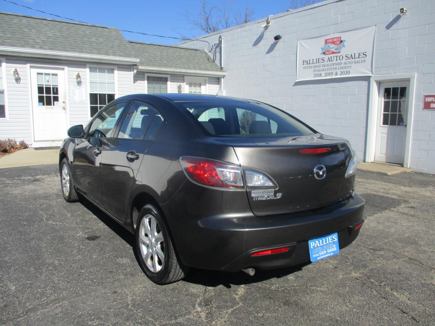 2010 GRAY Mazda MAZDA3 (JM1BL1SG7A1) , AUTOMATIC transmission, located at 540a Delsea Drive, Sewell, NJ, 08080, (856) 589-6888, 39.752560, -75.111206 - Photo#5